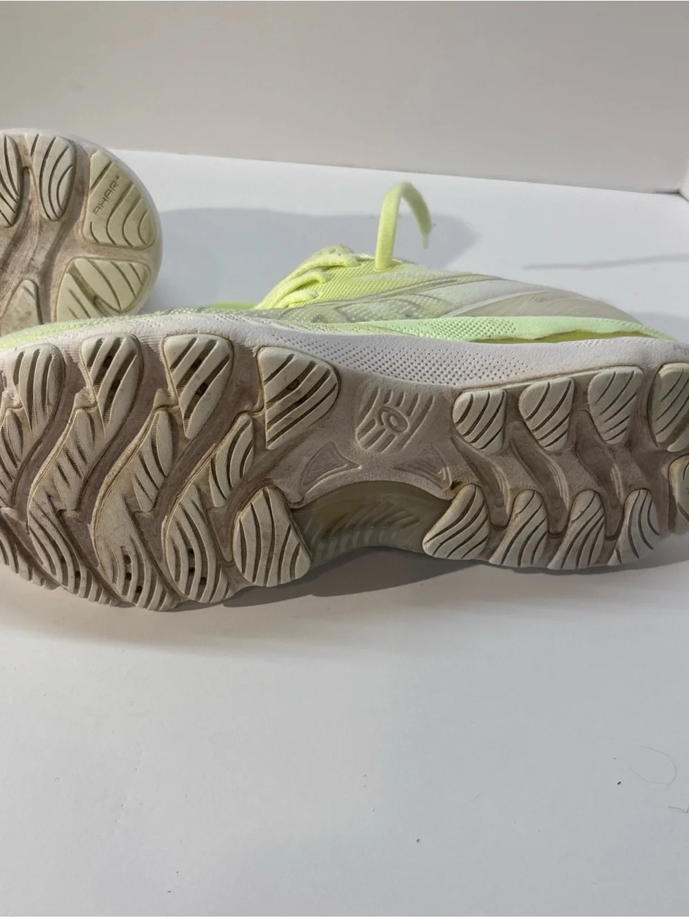 Asics Women's Running Shoe - Light Yellow and Cream size 7.5